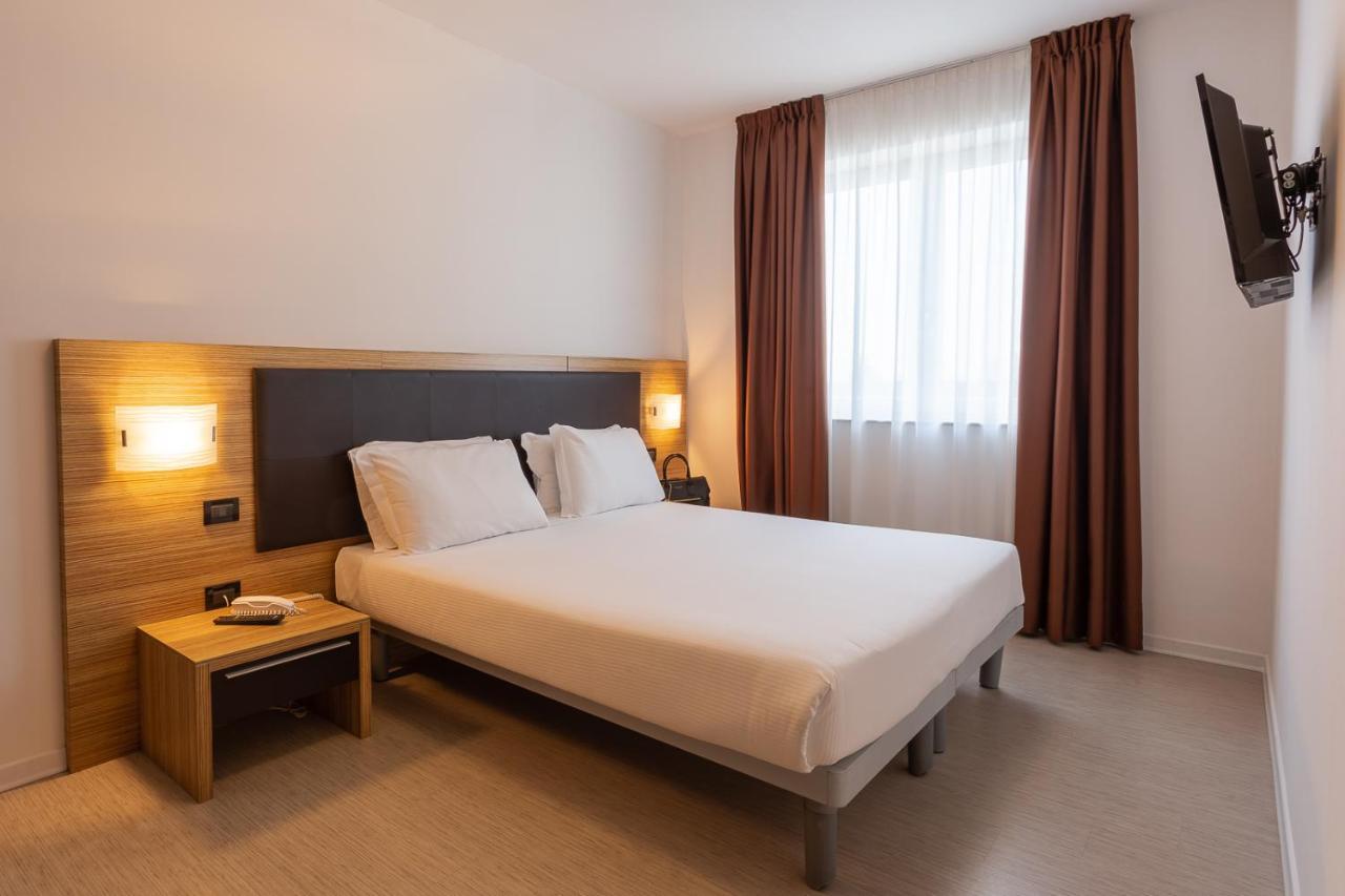 Hotel Ambra Quarto dʼAltino Extérieur photo
