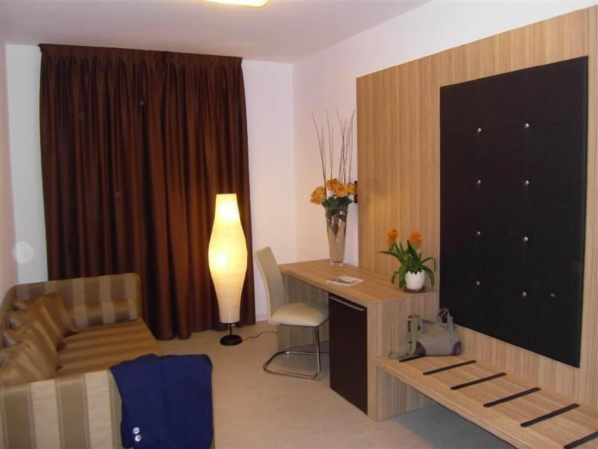 Hotel Ambra Quarto dʼAltino Extérieur photo