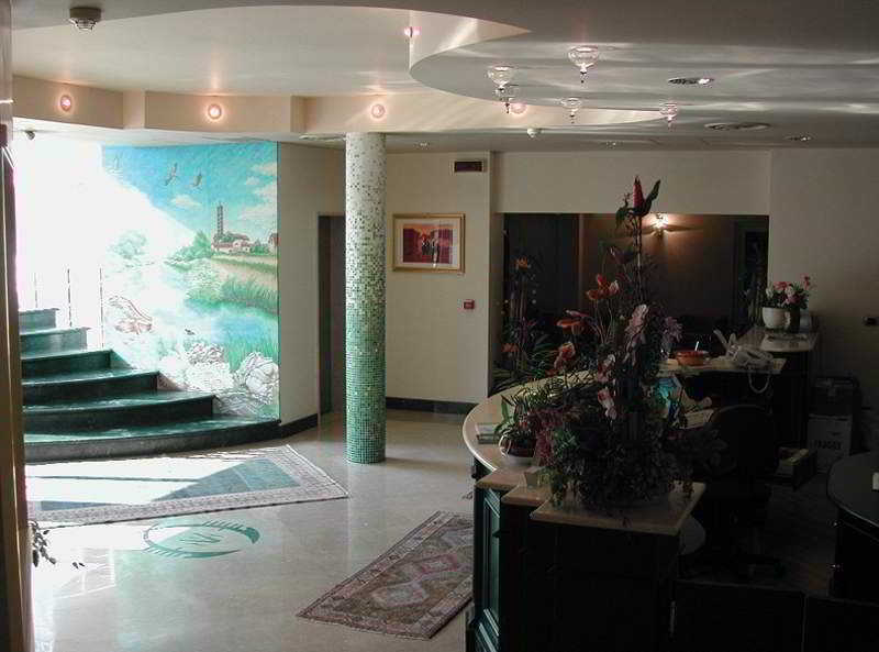 Hotel Ambra Quarto dʼAltino Extérieur photo
